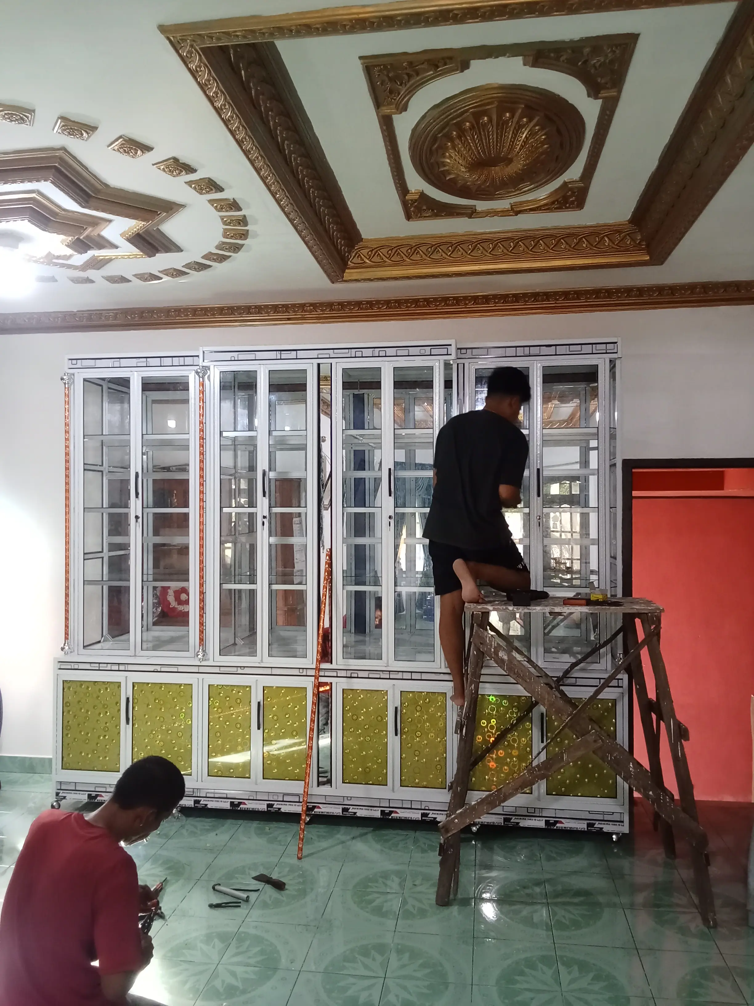 Jasa pembuatan lemari alumu...